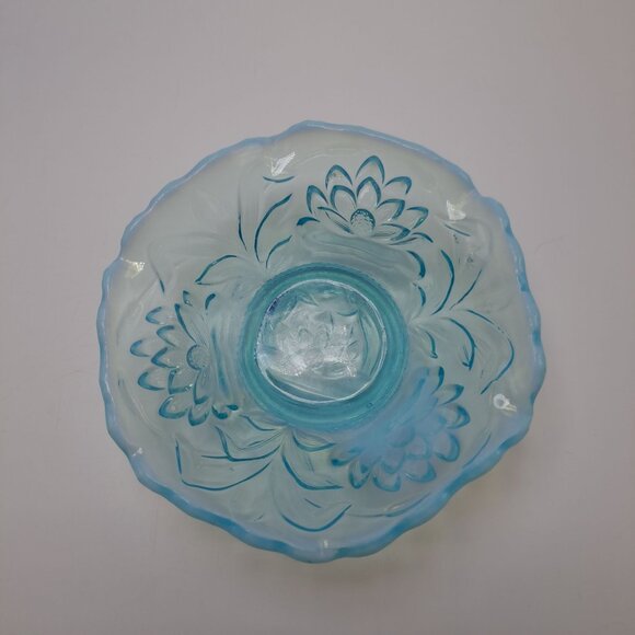 Fenton Opalescent Blue Glass Bowl Water Lily Cattails Ruffled Vintage 5 1/4" - Picture 6 of 13